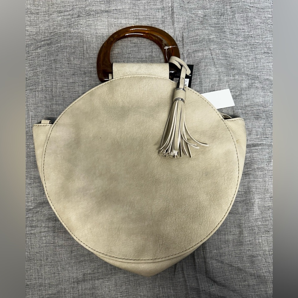 Elegant Cream Circle Shoulder Bag with Tassel